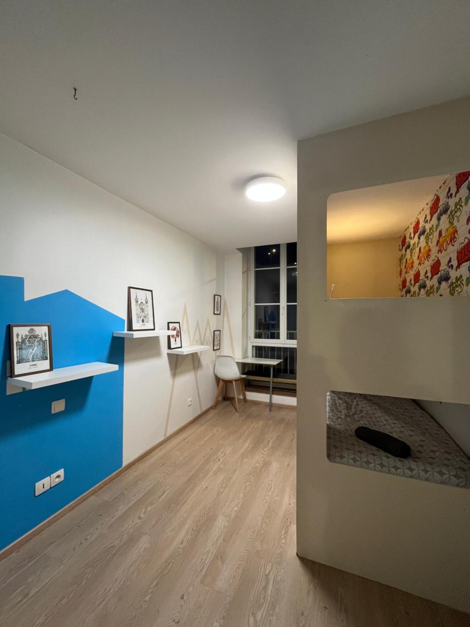 La Roue Libre 3 Chambres - 1Er Etage Au Centre Ville De L'Arbresle Eveux Extérieur photo